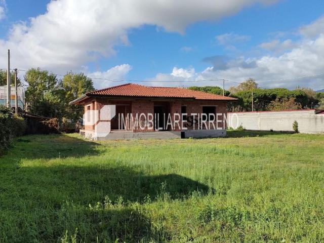 Casa in vendita a Partaccia, Marina Di Massa