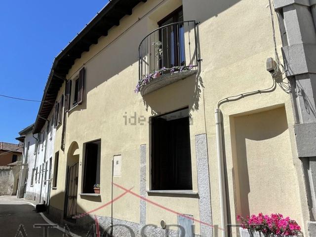 Casa in vendita a Lonate Ceppino, Lombardia