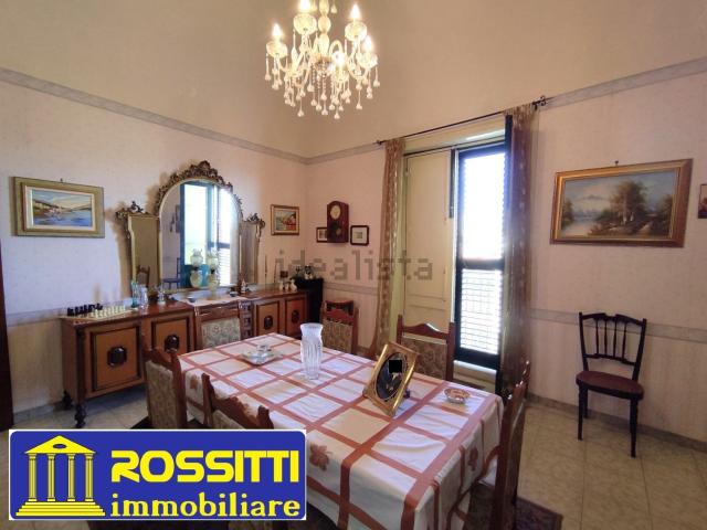 Casa in vendita a Paternò, Sicilia