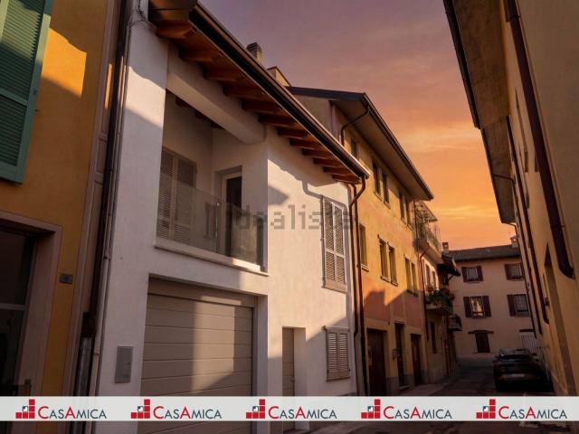 Casa in vendita a Fontanella, Lombardia