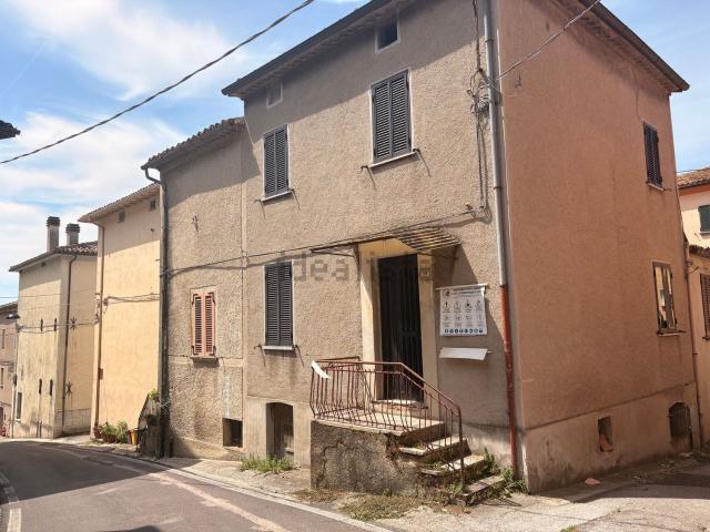 Casa in vendita a Palazzolo, Fossato di Vico