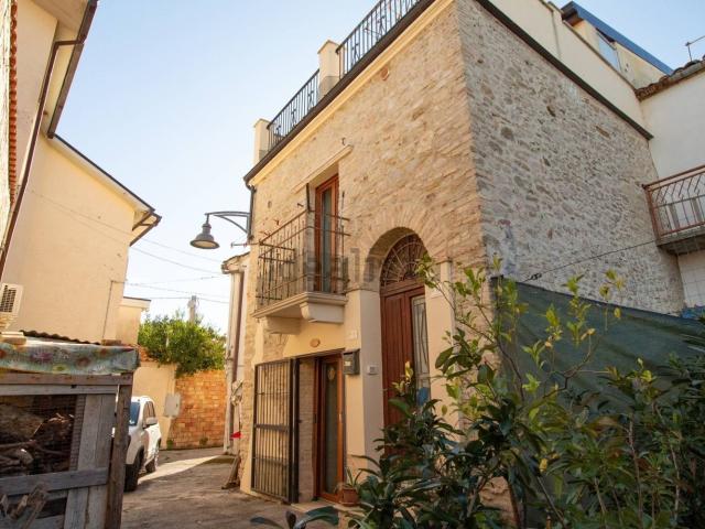 Casa in vendita a Mozzagrogna, Abruzzo