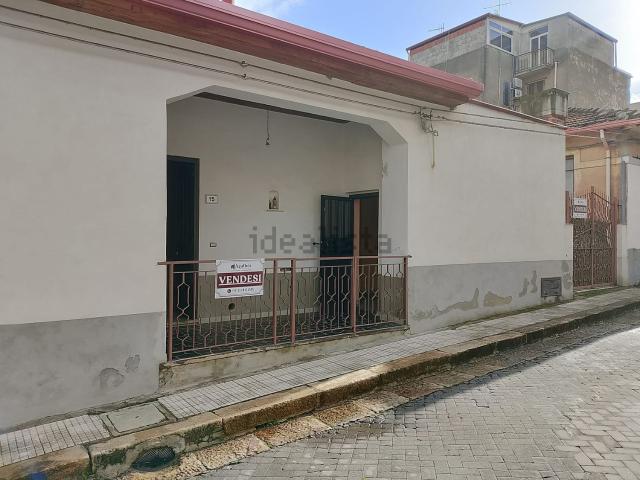 Casa in vendita a Acquedolci, Sicilia
