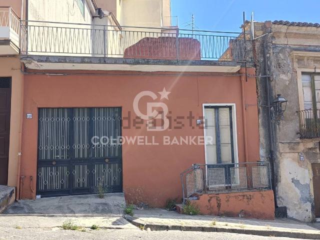 Casa in vendita a Aci Catena, Sicilia