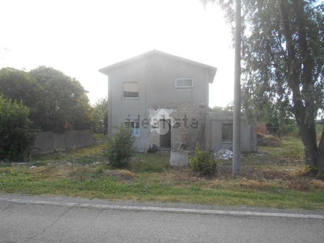 Casa in vendita a Tombe, Lagosanto