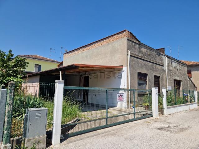 Casa in vendita a Voghenza, Voghiera
