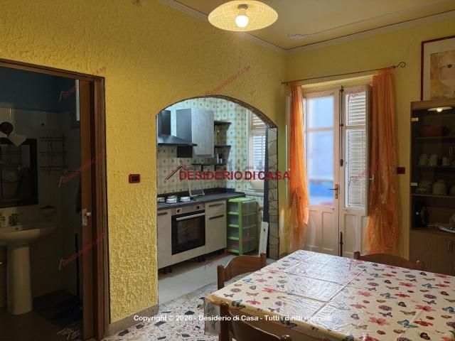 Casa in vendita a Campofelice Di Roccella, Sicilia