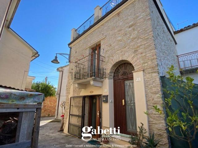Casa in vendita a Mozzagrogna, Abruzzo