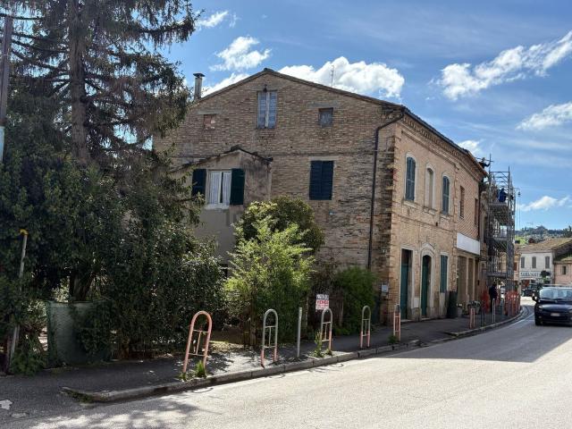 Casa in vendita a Marche, Macerata