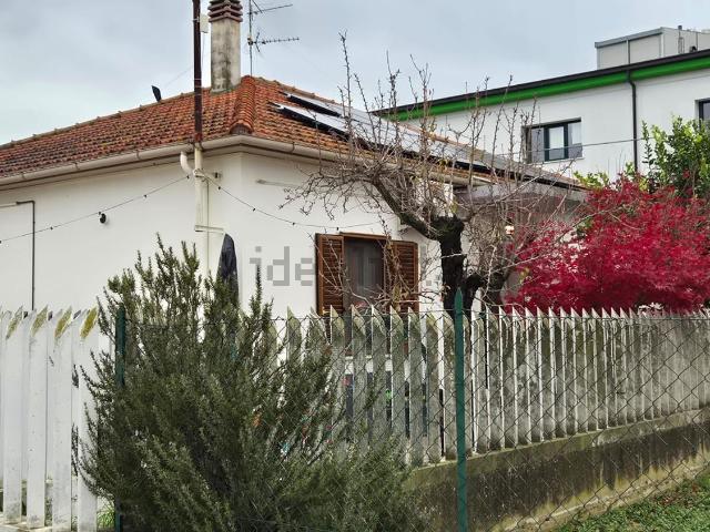 Casa in vendita a Montesilvano, Abruzzo