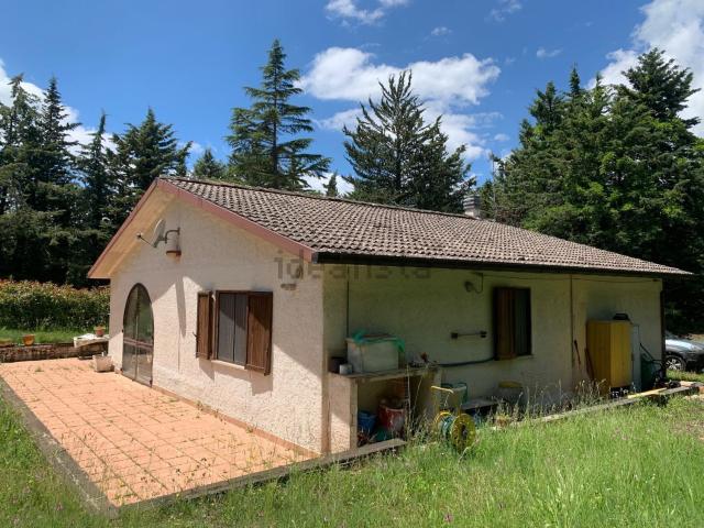Casa in vendita a Vinchiaturo, Molise