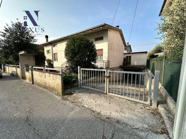 Casa in vendita a Colli al Metauro, Marche