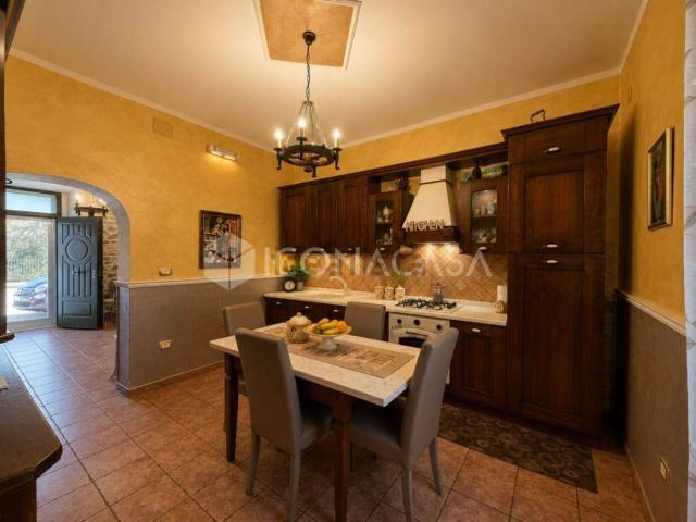 Casa in vendita a San Pelino, Avezzano