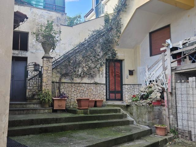 Casa in vendita a Pellezzano, Salerno