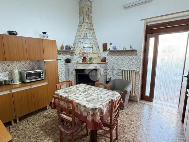 Casa in vendita a Puglia, Brindisi