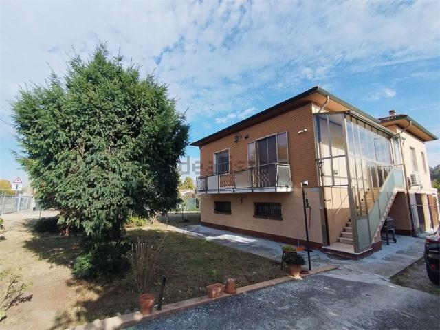 Casa in vendita a Ferrara, Reggio Emilia