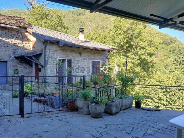 Casa in vendita a Coloretta, Zeri
