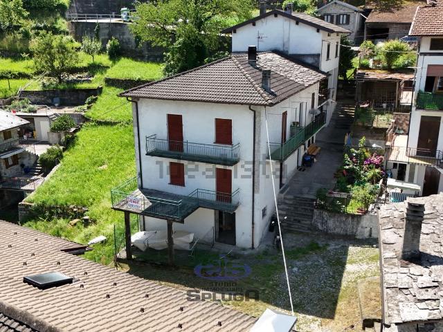 Casa in vendita a Sceglio, Verceia