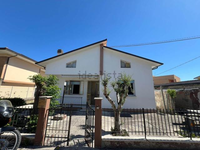 Casa in vendita a Marche, Pesaro E Urbino