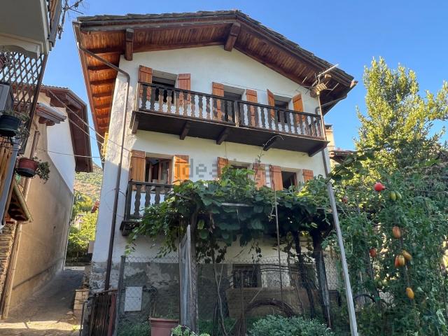 Casa in vendita a Sarre, Aosta