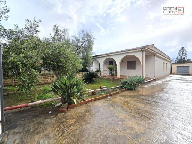 Casa in vendita a Villaggio Mediterraneo, Vittoria