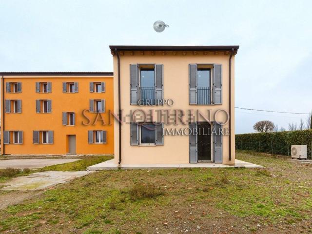 Casa in vendita a Bassa Reggiana, Re