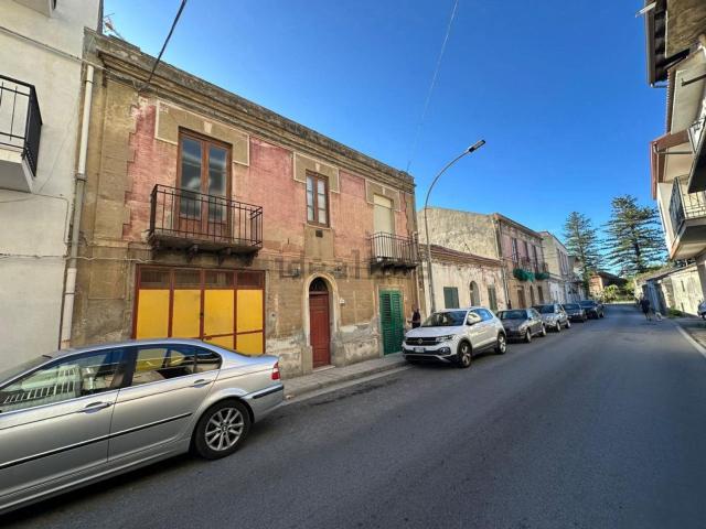 Casa in vendita a Pace Del Mela, Sicilia