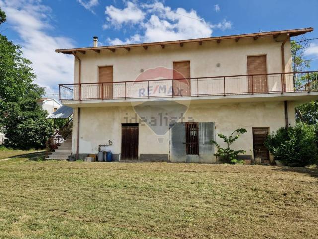 Casa in vendita a Vicoli, Abruzzo