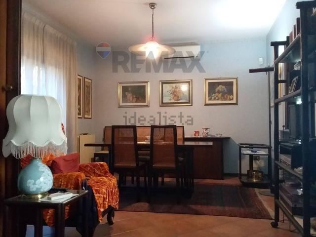 Casa in vendita a Borgo-Sanzio, Catania