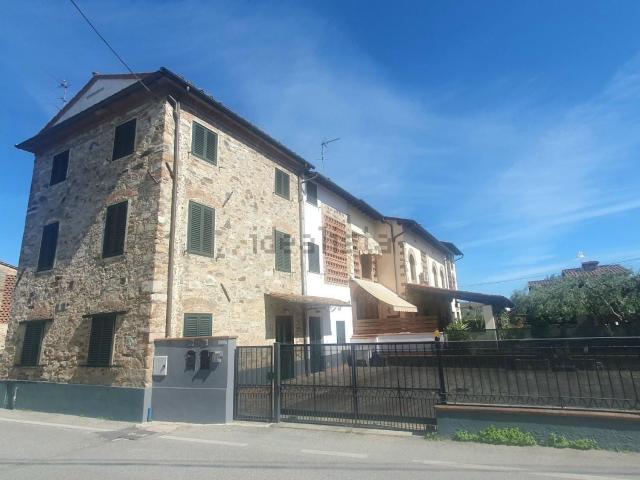 Casa in vendita a Verciano, Capannori