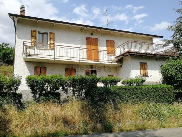 Casa in vendita a Appennino Reggiano, Re