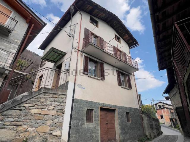 Casa in vendita a Tresivio, Lombardia