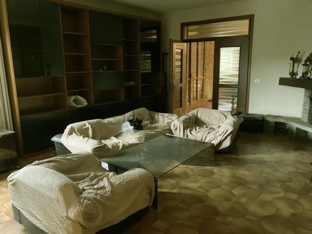 Casa in vendita a Modena, Torrazzi