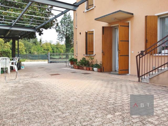 Casa in vendita a Loreggia, Padova