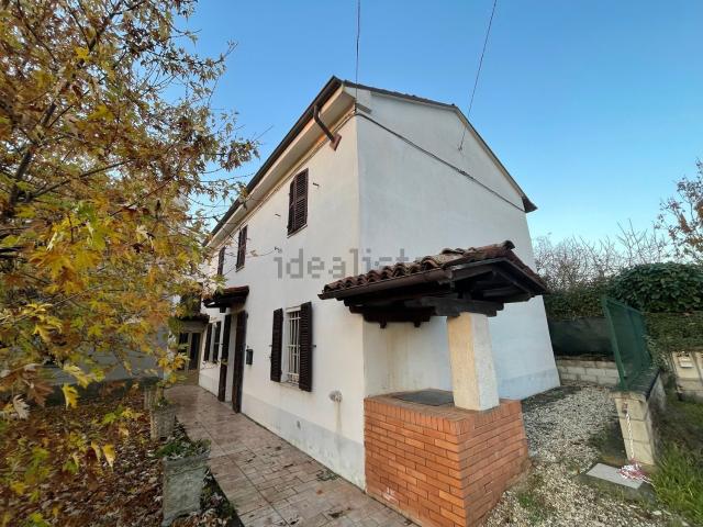 Casa in vendita a Litta Parodi, Alessandria