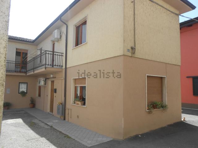 Casa in vendita a Alta Val Tidone, Casa Roveda
