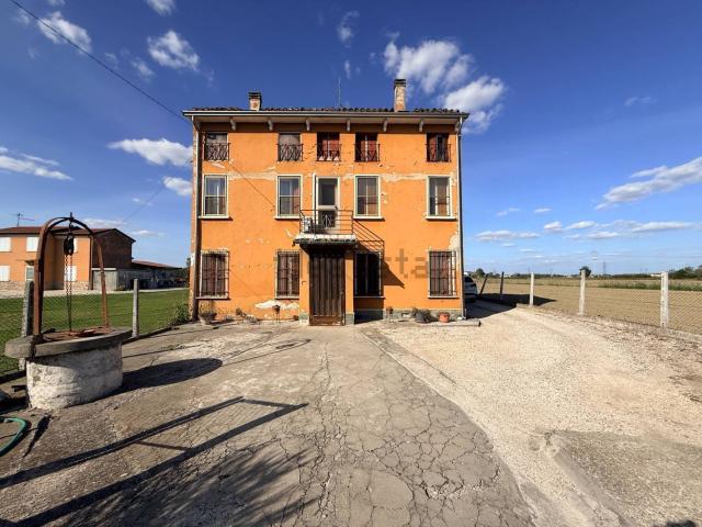 Casa in vendita a Poggio Rusco, Mantova