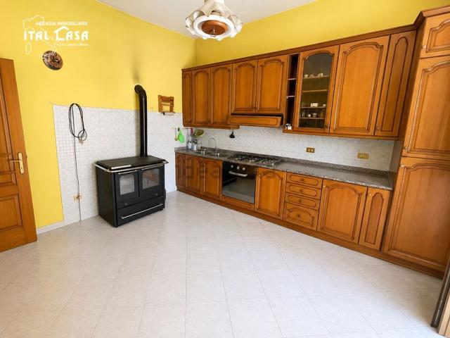 Casa in vendita a Montecatini Alto, Montecatini Terme