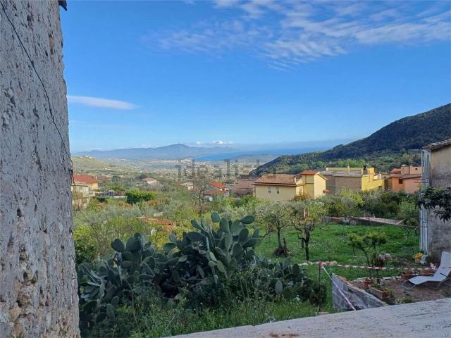 Casa in vendita a Formia, Lazio