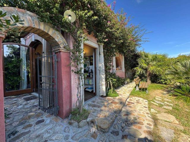 Casa in vendita a La Ginestra, Rio