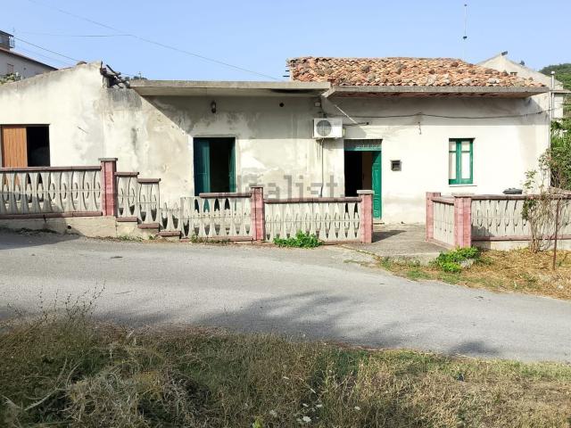 Casa in vendita a San Piero, Militello Rosmarino