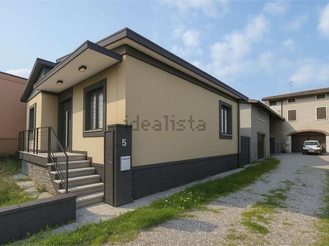 Casa in vendita a Soave, Verona