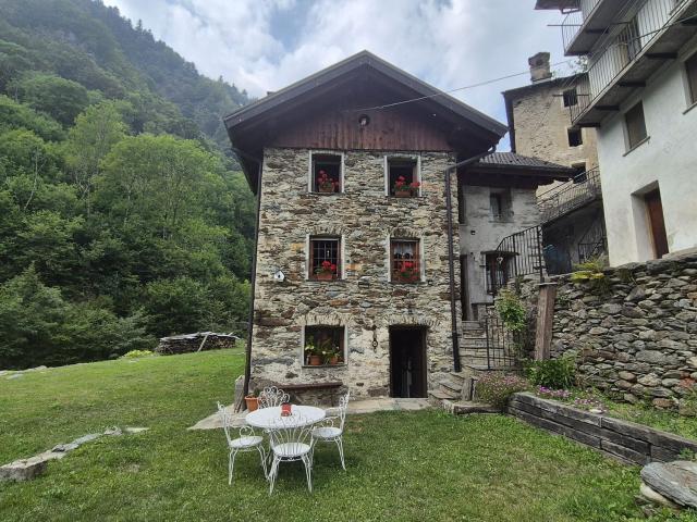 Casa in vendita a Piemonte, Vercelli