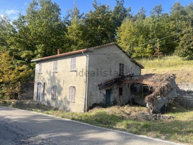Casa in vendita a Bardi, Parma