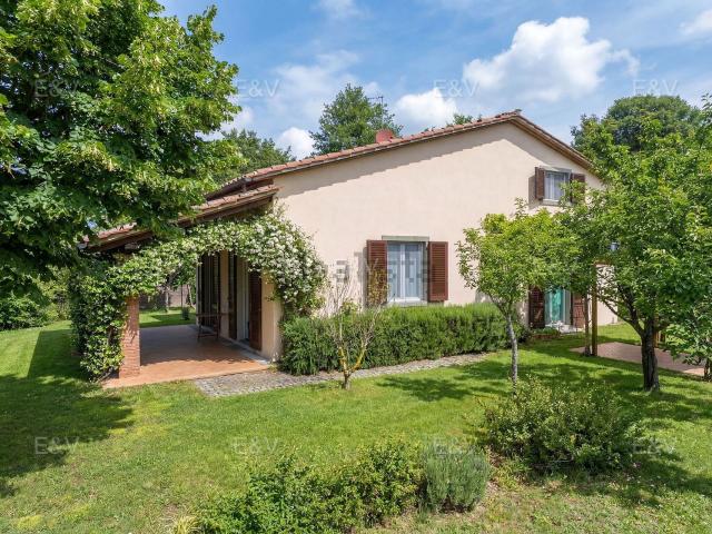 Casa in vendita a Subbiano, Toscana