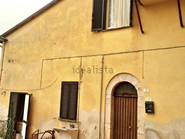 Casa in vendita a Sellano, Umbria