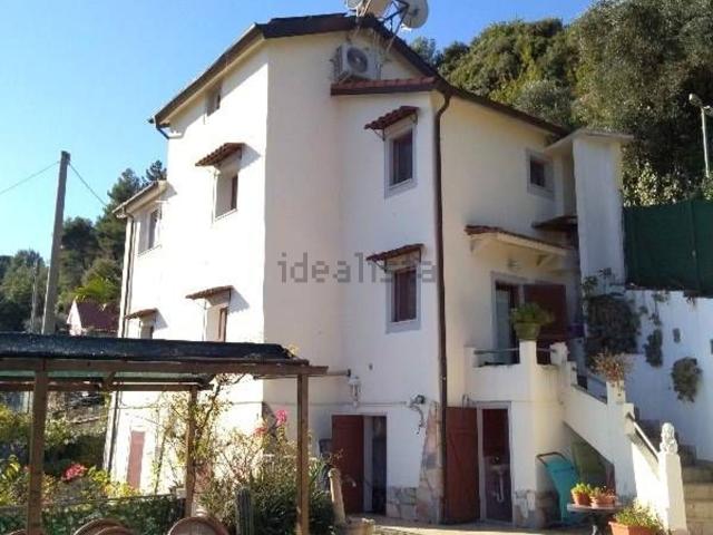 Casa in vendita a San Giacomo, Camporosso