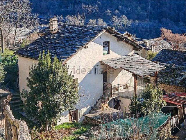 Casa in vendita a Perloz, Aosta