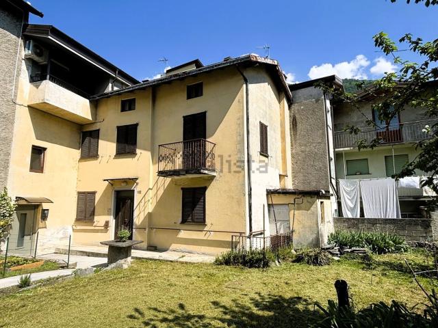 Casa in vendita a Morbegno, Lombardia