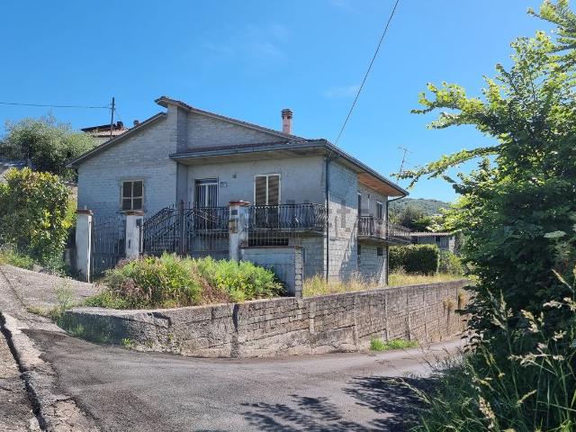 Casa in vendita a Isola Del Liri E Superiore, Lazio